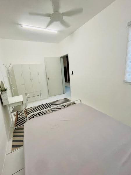 Condominium for Rent at Residensi Sateria - Hasniza Ibrahim - Bedroom - PropertyGuru.com.my