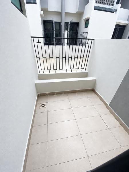 2-storey Terraced House for Sale in Elmina (Shah Alam) - Lucas Loh - Balcony - PropertyGuru.com.my