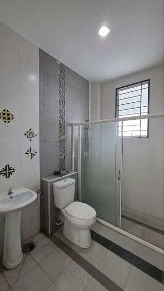 Rumah Teres 2-Tingkat untuk Dijual di Bandar Seri Botani (Ipoh) - Gary Tang - Bathroom - PropertyGuru.com.my
