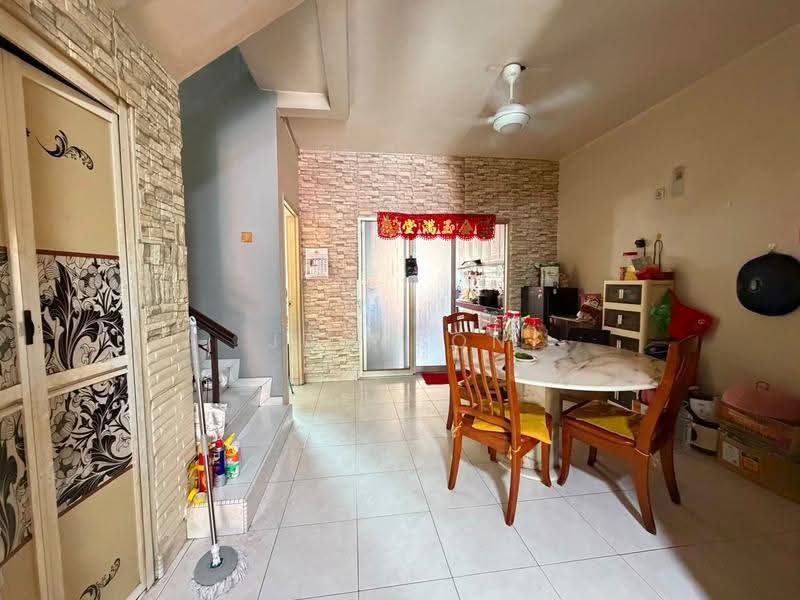 Rumah Teres 2-Tingkat untuk Dijual di Skudai (Johor) - Jameson Choo - Dining Room - PropertyGuru.com.my
