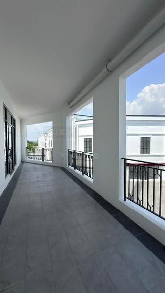Shop for Rent in Eco Grandeur (Puncak Alam) - Eric Yap - Balcony - PropertyGuru.com.my