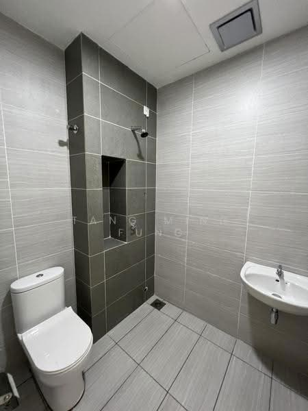 Rumah Teres 2-Tingkat untuk Disewa di Sunsuria City (Dengkil) - Tang Ming Fung - Bathroom - PropertyGuru.com.my