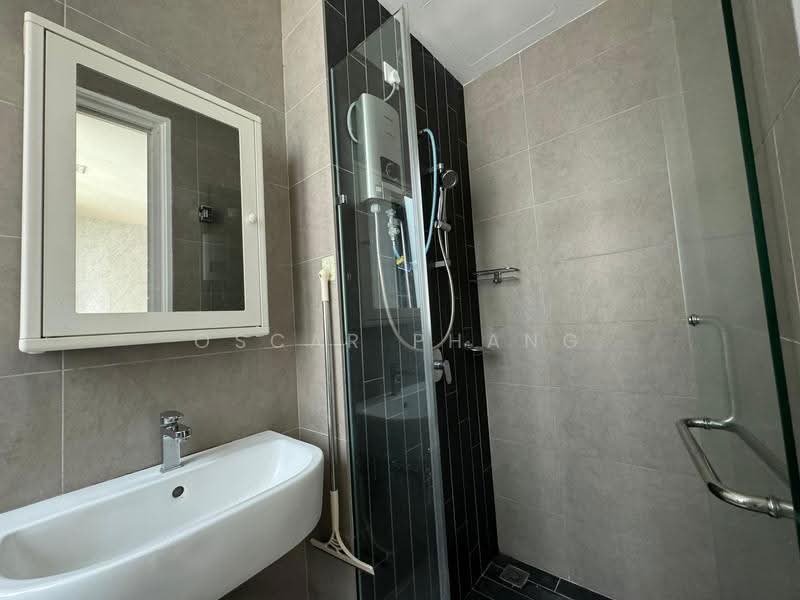 Kediaman Servis untuk Disewa di H2O Residences - Oscar Phang - Bathroom - PropertyGuru.com.my