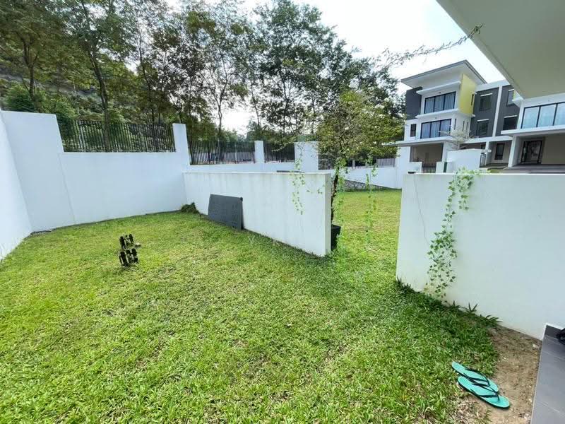 Rumah Berkembar untuk Dijual di Ampang (Selangor) - YK. Ho - Exterior - PropertyGuru.com.my