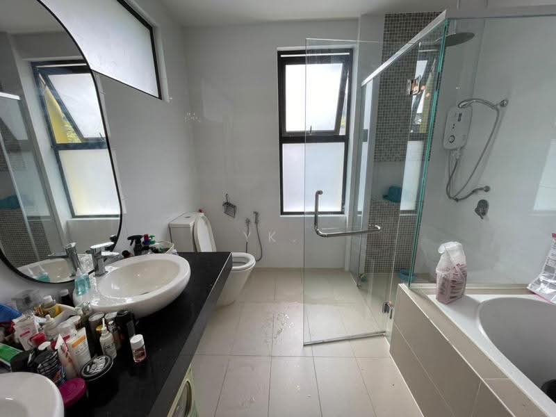 Rumah Berkembar untuk Dijual di Ampang (Selangor) - YK. Ho - Bathroom - PropertyGuru.com.my