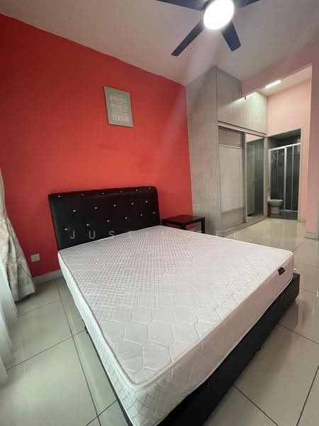 Kediaman Servis untuk Disewa di Savanna Executive Suite @ Southville City - Justin Tee - Bedroom - PropertyGuru.com.my