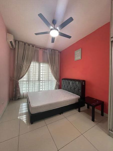 Kediaman Servis untuk Disewa di Savanna Executive Suite @ Southville City - Justin Tee - Bedroom - PropertyGuru.com.my