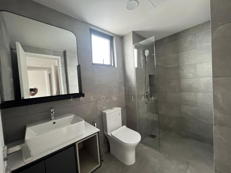 Kediaman Servis untuk Disewa di D'Ivo - Jason Lai - Bathroom - PropertyGuru.com.my