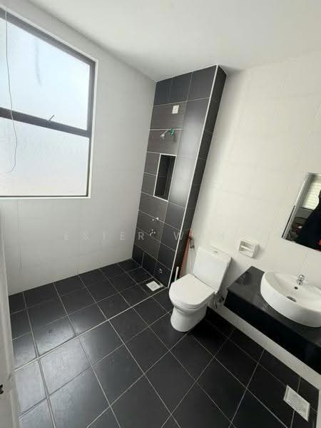 Cluster House for Sale in Skudai (Johor) - Ester Wong - Bathroom - PropertyGuru.com.my