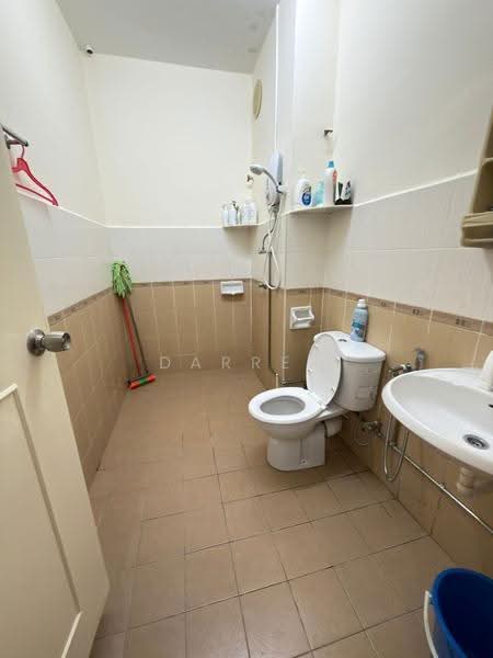Rumah Bandar untuk Dijual di Ayer Itam (Penang) - Darren Lye - Bathroom - PropertyGuru.com.my