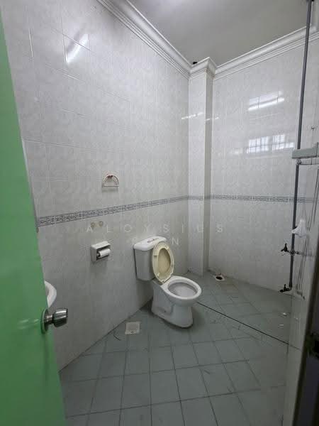 Rumah Teres 2-Tingkat untuk Dijual di Ulu Tiram (Johor) - Aloysius Son - Bathroom - PropertyGuru.com.my