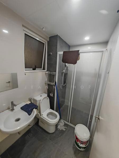 Kondominium untuk Dijual di La Thea Residences - Jeanne Hor - Bathroom - PropertyGuru.com.my