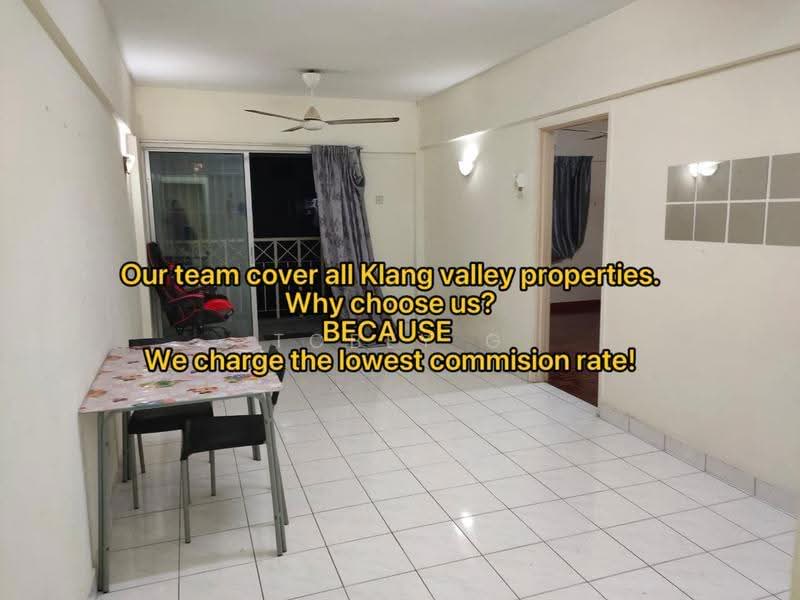 Pangsapuri untuk Dijual di Arena Green - Tobey G - Living Room - PropertyGuru.com.my