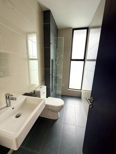 Rumah Berkembar untuk Disewa di East Ledang (Iskandar Puteri (Nusajaya)) - Kinki Teow - Bathroom - PropertyGuru.com.my