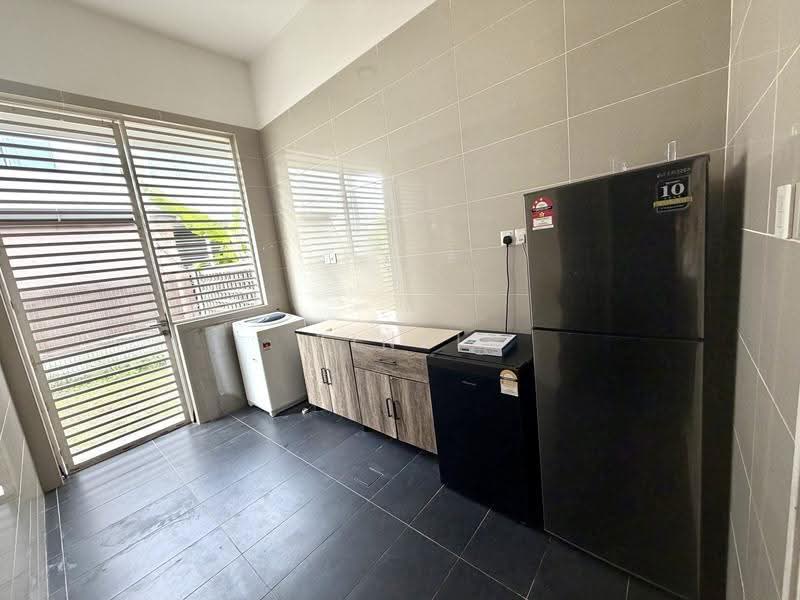 Rumah Berkembar untuk Disewa di East Ledang (Iskandar Puteri (Nusajaya)) - Kinki Teow - Kitchen - PropertyGuru.com.my