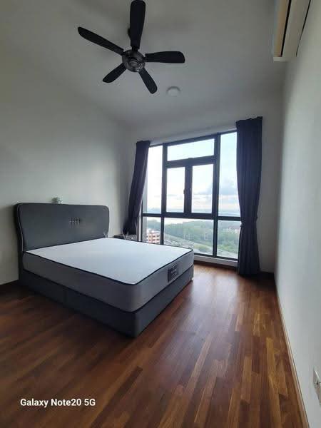 Service Residence for Sale at Crescent Bay Suites (Teluk Bayu) - Yvonne Lim - Bedroom - PropertyGuru.com.my