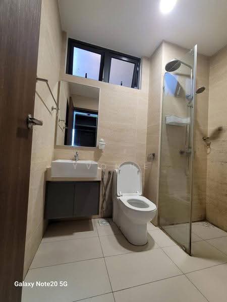 Service Residence for Sale at Crescent Bay Suites (Teluk Bayu) - Yvonne Lim - Bathroom - PropertyGuru.com.my