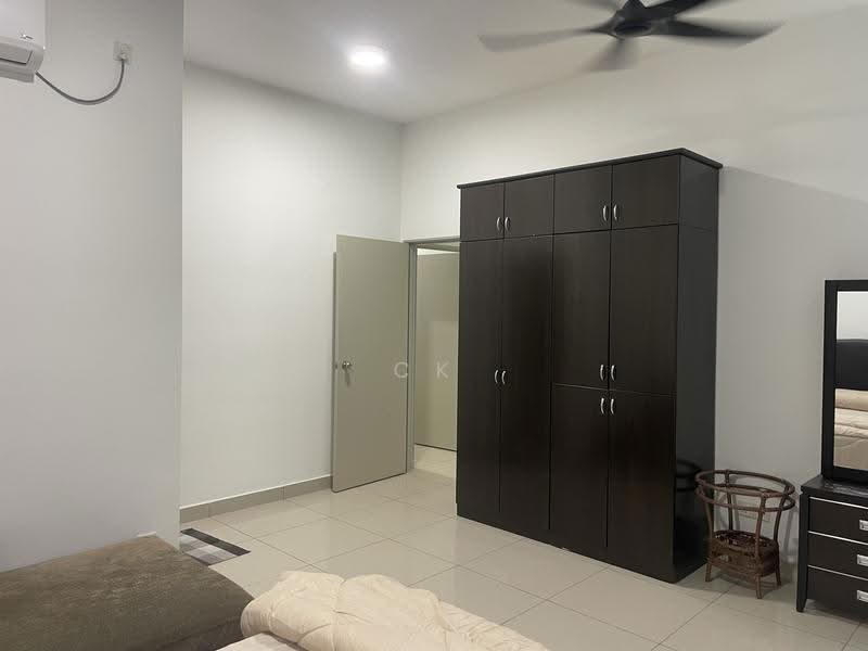 Kediaman Servis untuk Disewa di D'Summit Residences - CK Lim - Bedroom - PropertyGuru.com.my