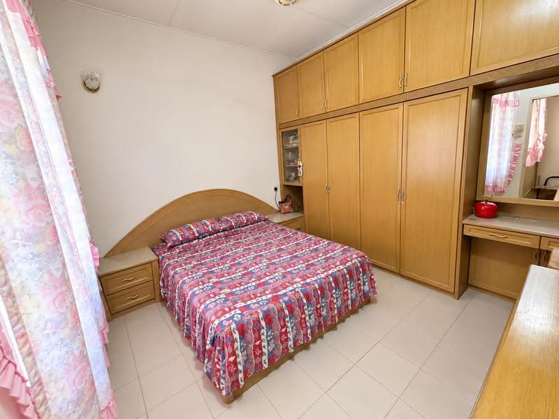 2-storey Terraced House for Sale in Sungai Ara (Penang) - Ooi Chee Khoon - Bedroom 1 - PropertyGuru.com.my