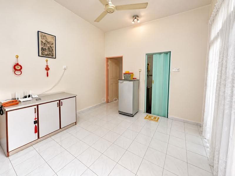 2-storey Terraced House for Sale in Sungai Ara (Penang) - Ooi Chee Khoon - Family Area - PropertyGuru.com.my