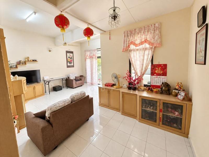 2-storey Terraced House for Sale in Sungai Ara (Penang) - Ooi Chee Khoon - Living Room - PropertyGuru.com.my