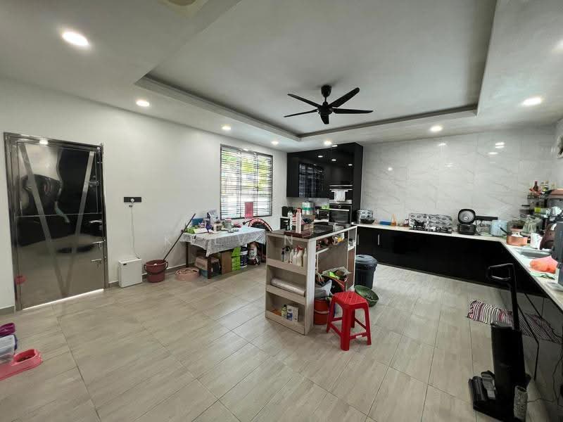 2-storey Terraced House for Sale in Taman Lagenda Putra (Kulai) - kelvin Sii - Kitchen - PropertyGuru.com.my