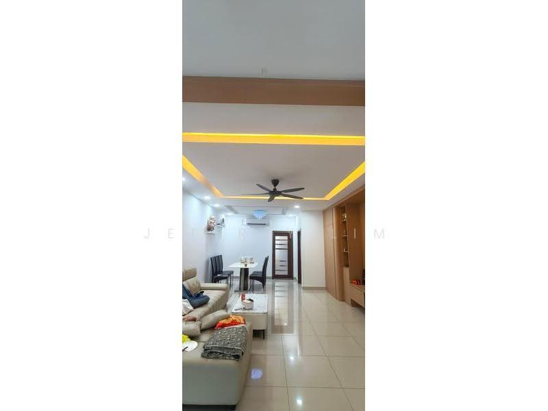 2-storey Terraced House for Sale in Johor Bahru (Johor) - Jeffrey Lim - Living Room - PropertyGuru.com.my