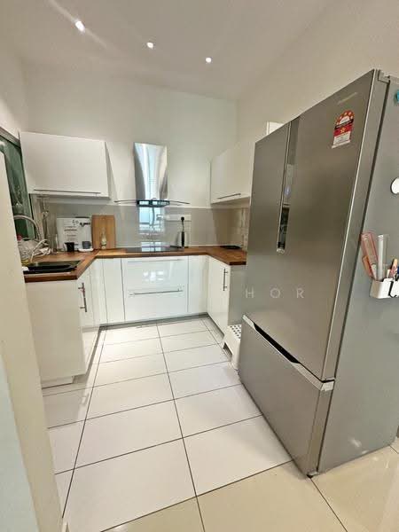 Condominium for Rent at La Thea Residences - Jeanne Hor - Kitchen - PropertyGuru.com.my