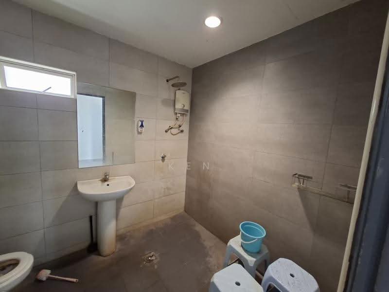 2-storey Terraced House for Rent in Taman Wahyu (Batu Caves) - Ken Lai - Bathroom - PropertyGuru.com.my