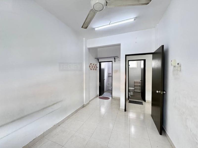 Apartment for Sale at Orchis Apartment - Eric Yap - Interior - PropertyGuru.com.my