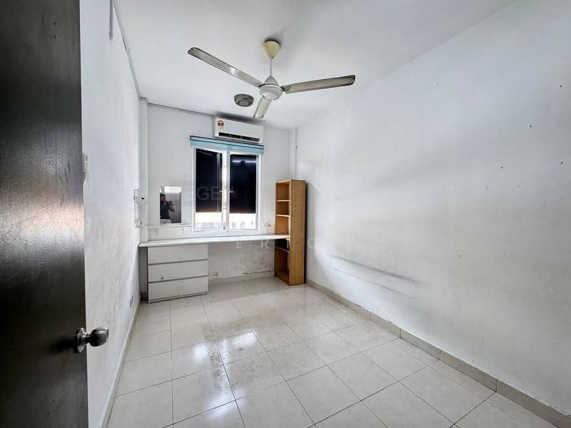 Apartment for Sale at Orchis Apartment - Eric Yap - Bedroom - PropertyGuru.com.my