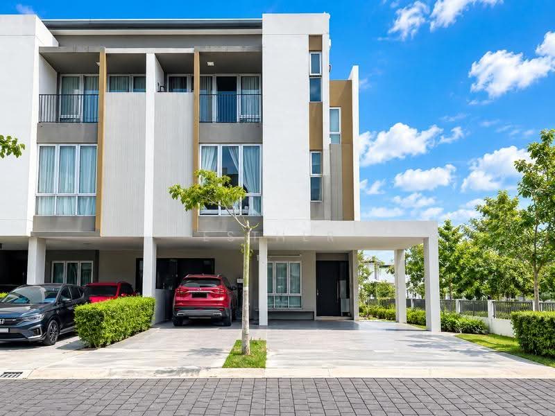 Townhouse for Rent in Kajang (Selangor) - Esther Tan - Exterior - PropertyGuru.com.my