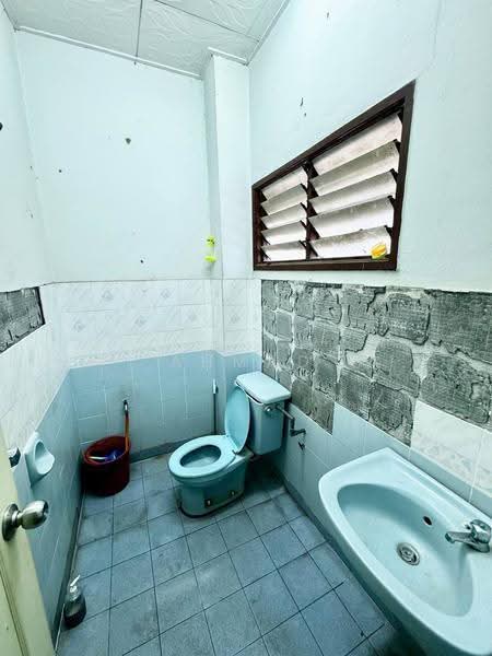 2-storey Terraced House for Sale in Bandar Baru Bangi (Selangor) - Ahmad Muslim - Bathroom - PropertyGuru.com.my