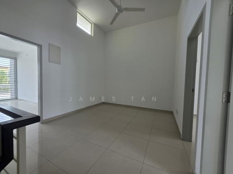 Rumah Teres 2-Tingkat untuk Dijual di Taman Cassa Maya (Butterworth) - James Tan - Living Room - PropertyGuru.com.my