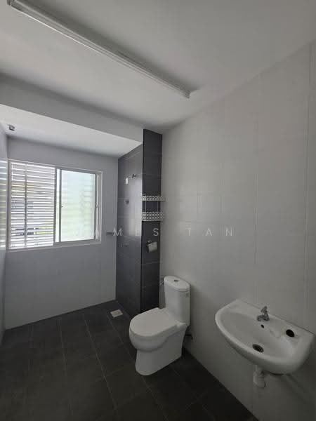 Rumah Teres 2-Tingkat untuk Dijual di Taman Cassa Maya (Butterworth) - James Tan - Bathroom - PropertyGuru.com.my