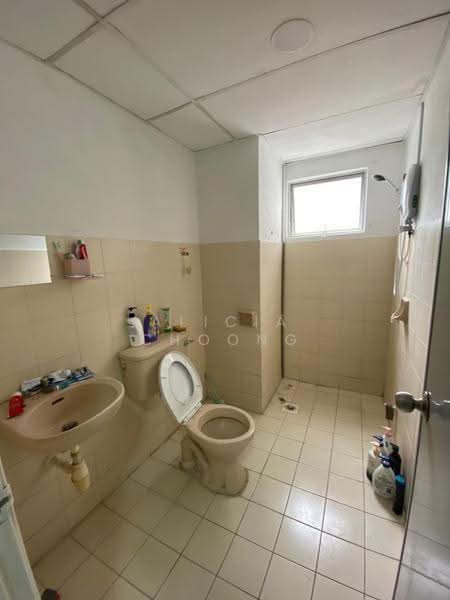 Kondominium untuk Disewa di Forest Green - Alicia Choong - Bathroom - PropertyGuru.com.my