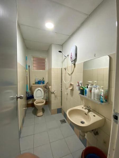 Kondominium untuk Disewa di Forest Green - Alicia Choong - Bathroom - PropertyGuru.com.my