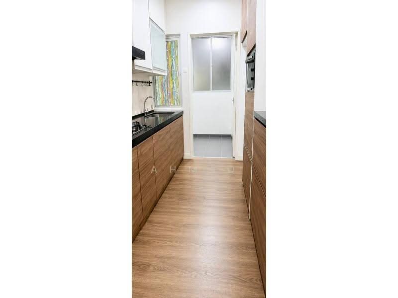 Kediaman Servis untuk Dijual di Savanna Executive Suite @ Southville City - Ahmad Muslim - Kitchen - PropertyGuru.com.my