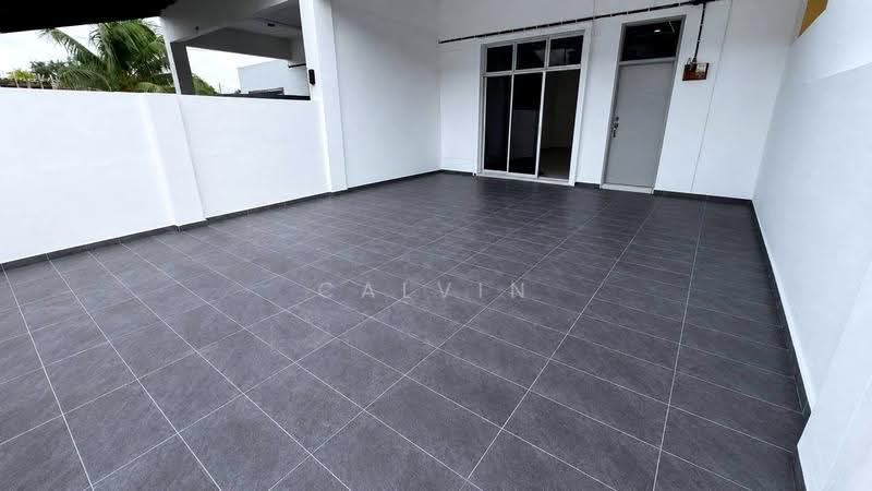 2-storey Terraced House for Sale in Bandar Putra Kulai (Kulai) - Calvin Lee - Exterior - PropertyGuru.com.my
