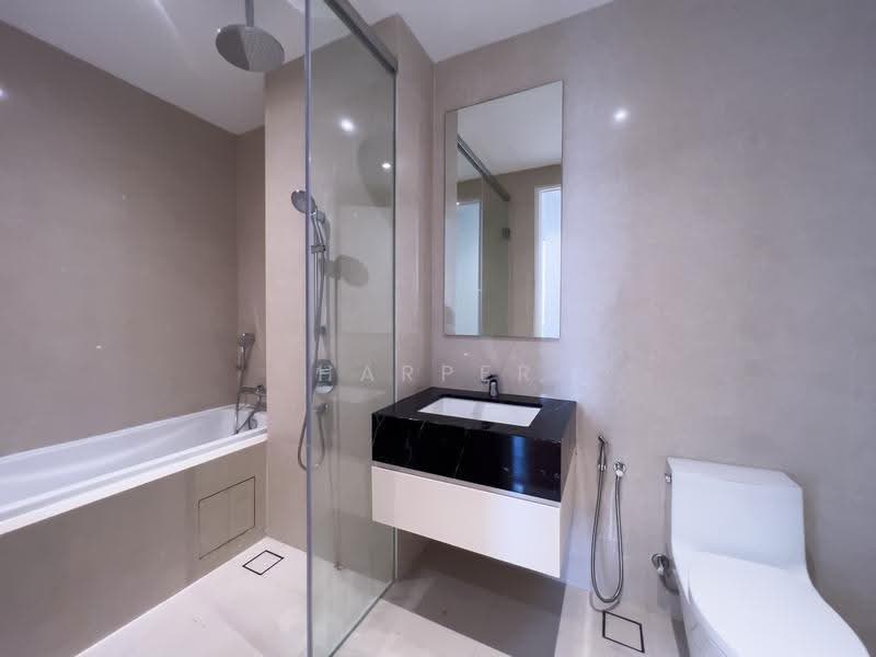 Kediaman Servis untuk Disewa di Mayfair Residences @ Pavilion Embassy - Harper Tan - Bathroom - PropertyGuru.com.my
