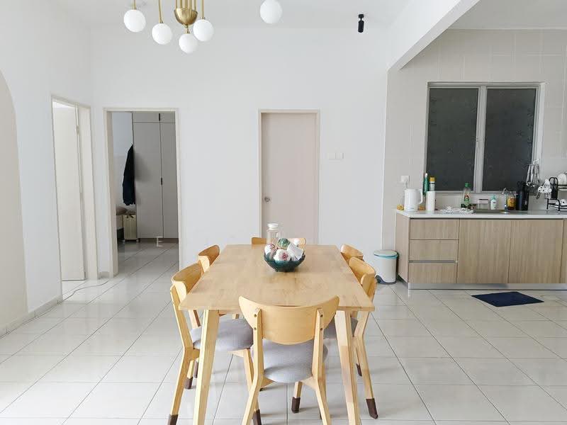 Apartment for Sale at Seri Topaz - Eric Cheah - Dining Room - PropertyGuru.com.my