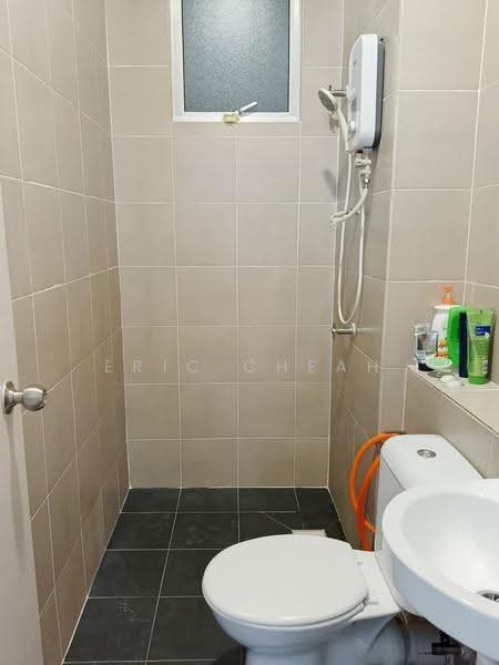 Apartment for Sale at Seri Topaz - Eric Cheah - Bathroom - PropertyGuru.com.my