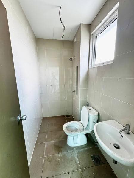 Semi-Detached House for Sale in Ramal Villa (Kajang) - Ahmad Muslim - Bathroom - PropertyGuru.com.my