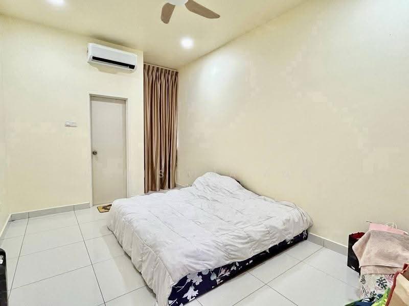 Rumah Teres 2-Tingkat untuk Dijual di Taman Mutiara Rini (Skudai) - Christina Ang - Bedroom - PropertyGuru.com.my
