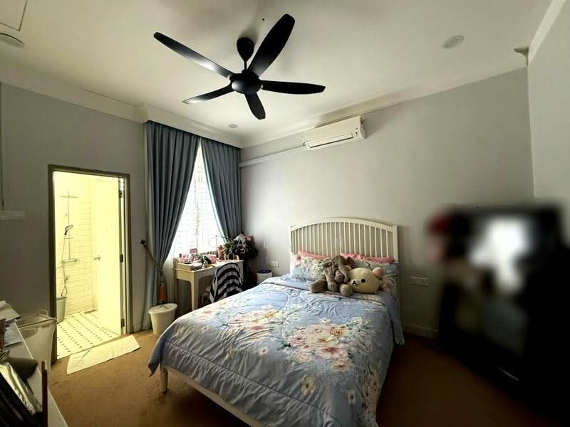 Rumah Teres 2-Tingkat untuk Dijual di Mutiara Rini (Skudai) - Calvin Lee - PropertyGuru.com.my