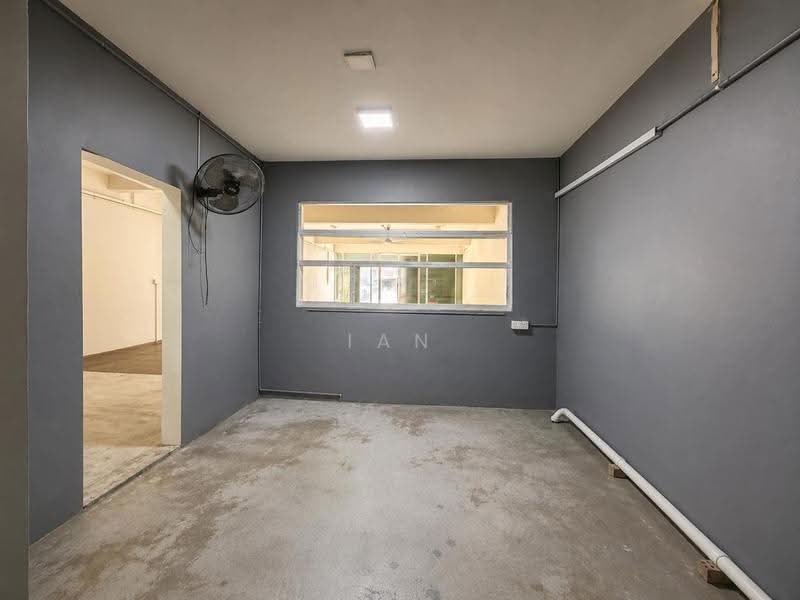 Kedai untuk Disewa di Taman Molek (Johor Bahru) - Ian Chua - Interior - PropertyGuru.com.my
