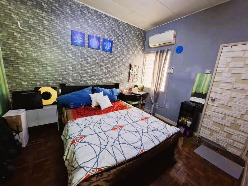 Rumah Teres 2-Tingkat untuk Dijual di Saujana Damansara (Damansara Damai) - Evelyn Lee - Bedroom - PropertyGuru.com.my