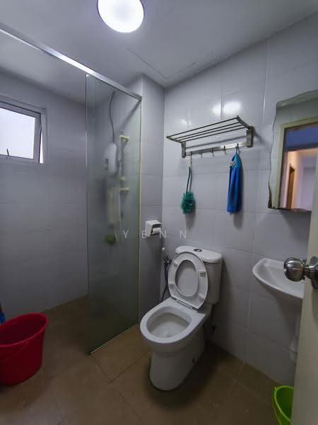 Kondominium untuk Disewa di D'Nuri Residence @ Desa Petaling - Yenn Chong - Bathroom - PropertyGuru.com.my