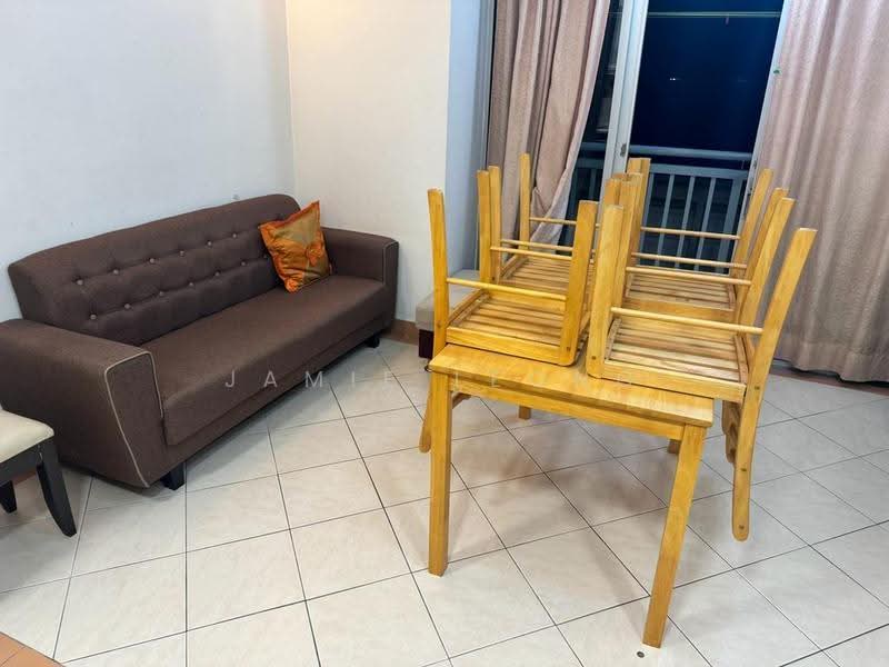 Condominium for Rent at Perdana Exclusive - Jamie Leong - Living Room - PropertyGuru.com.my