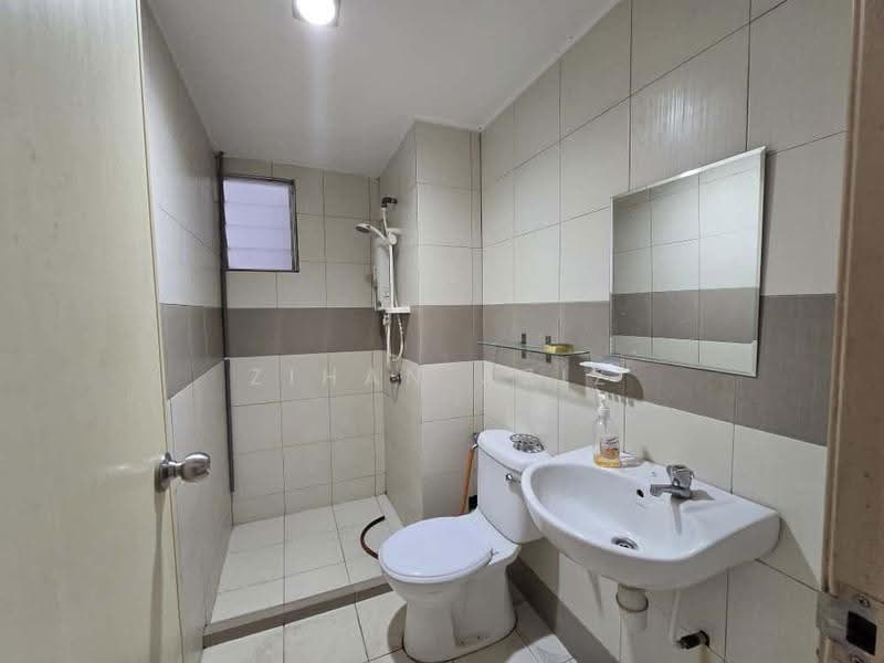 Apartment for Sale at D'shire Villa - Zihan Aziz - Bathroom - PropertyGuru.com.my